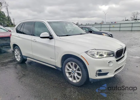 2015 BMW X5 xDrive35D z USA, uszkodzony, nr VIN 5UXKS4C51F0J99200